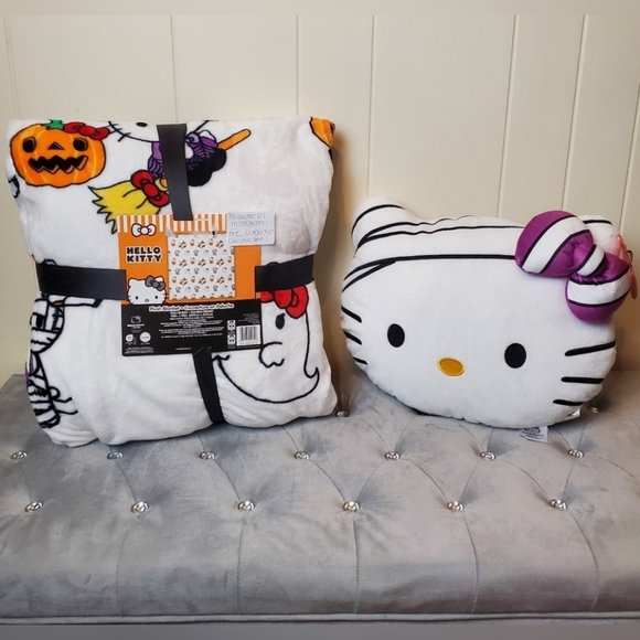 HELLO KITTY Halloween FULL/QUEEN Blanket And Mummy - Picture 1 of 4